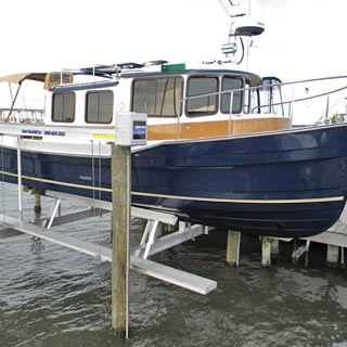 Land and Sea Marine Boat Lift Services